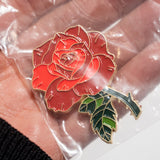 Pin rosa roja grande