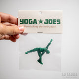 Soldaditos haciendo yoga "Yoga Joes"