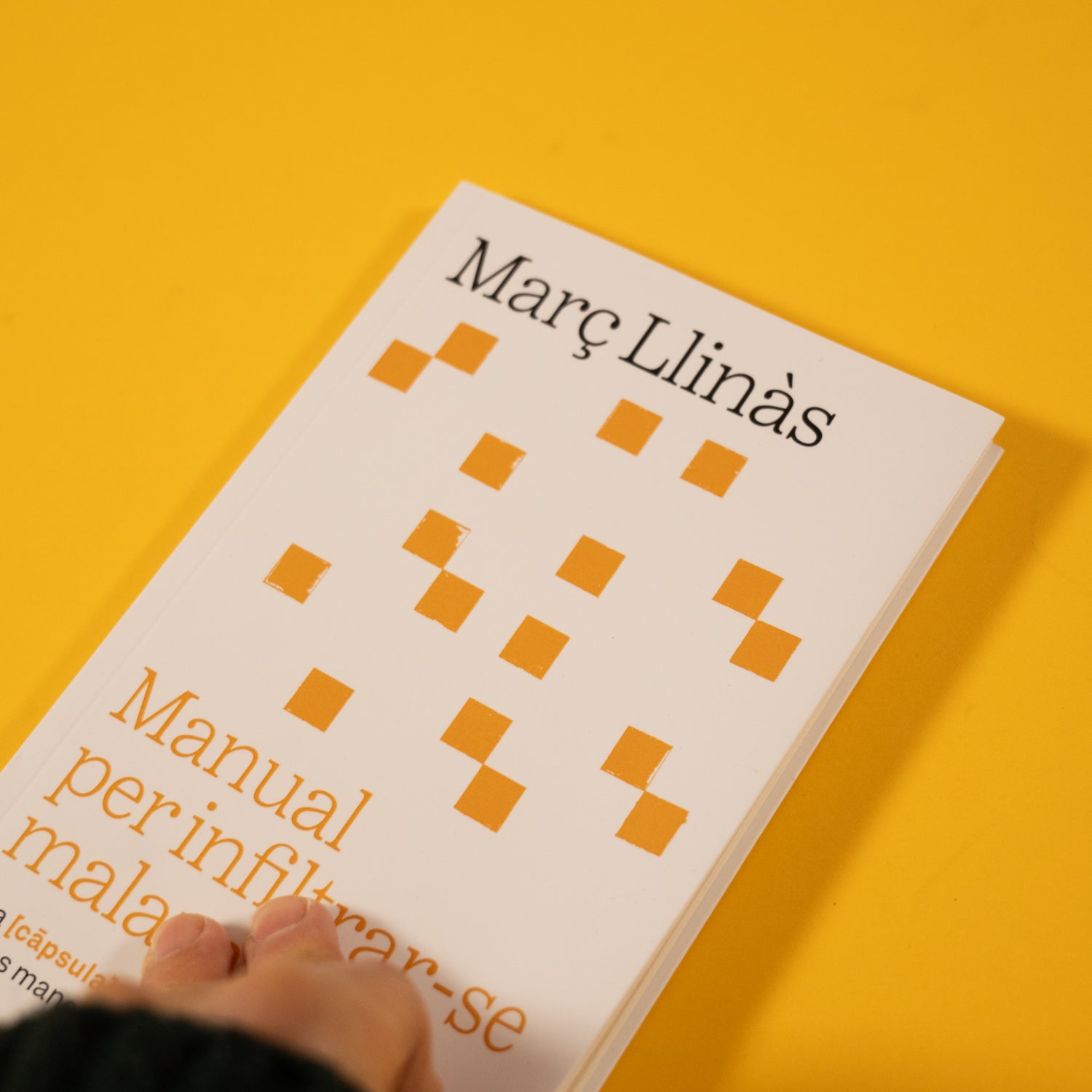 MARÇ LLINÀS | Manual per infiltrar-se malament