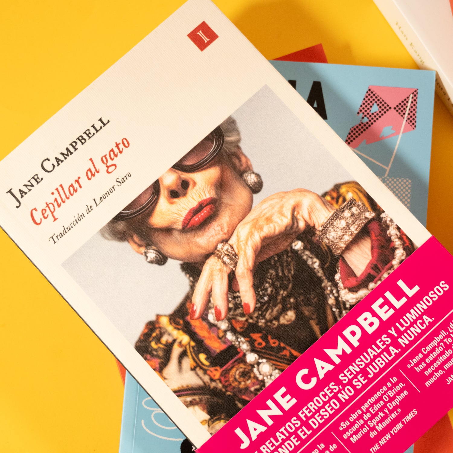 JANE CAMPBELL | Cepillar al gato