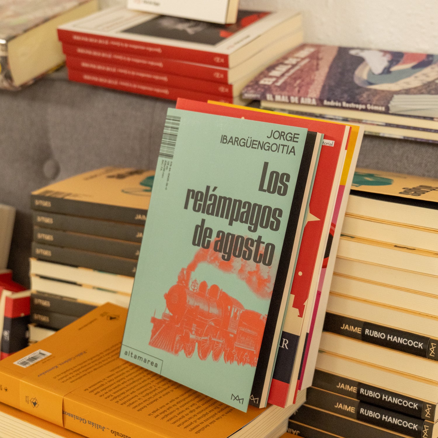 JORGE IBARGÜENGOITIA | Los relámpagos de agosto