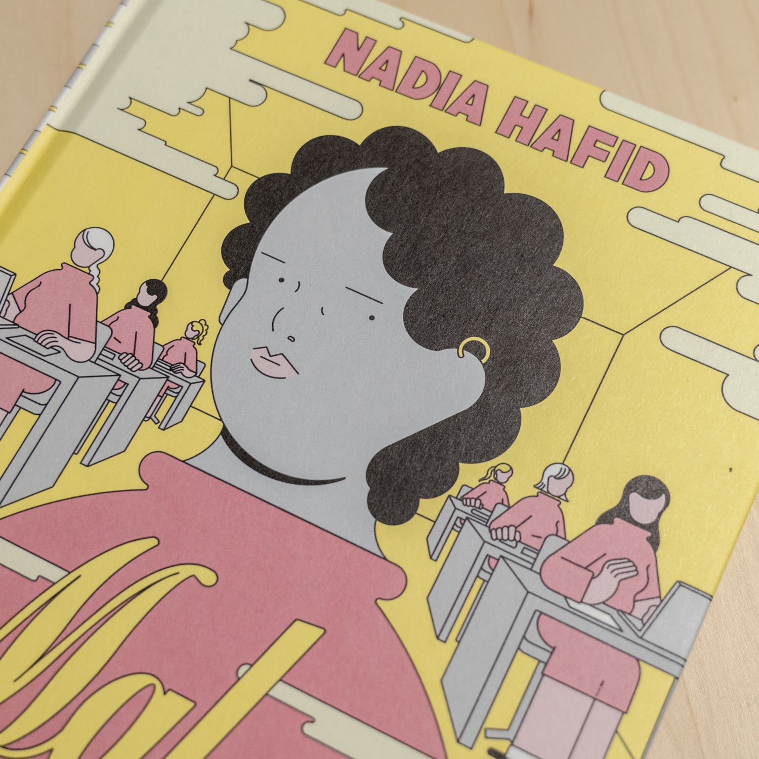 NADIA HAFID | Mal olor