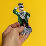 Broche de Señor con sombrero que saluda