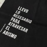 ALMACÉN DE ANÁLISIS | Tote bag "Llevo lo necesario para atravesar el abismo"
