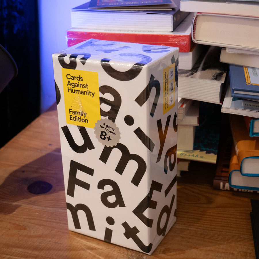 Cards Against Humanity Family Edition La Llama Store cards-against-humanity-family-edition-la-llama-store