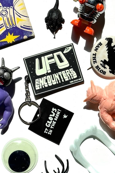 Llavero que brilla en la oscuridad UFO ENCOUNTER
