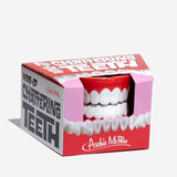 Dentadura saltarina x Archie McPhee