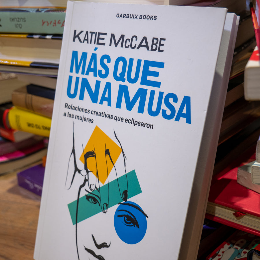 KATIE McCABE | Más que una musa