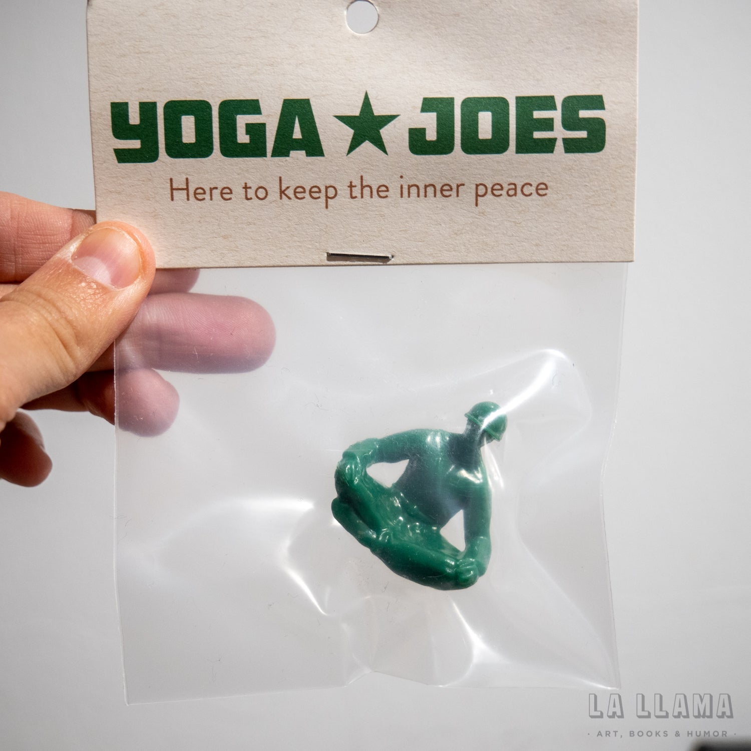 Soldaditos haciendo yoga "Yoga Joes"